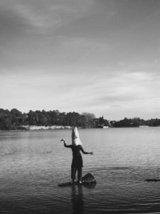 Au bord d’un reflet